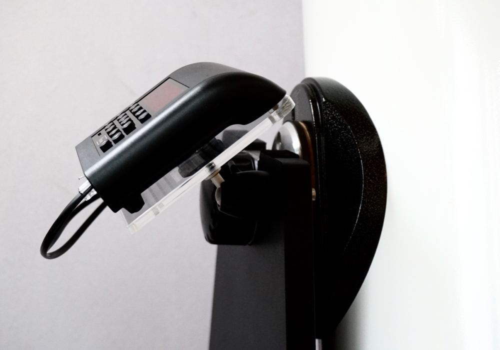 Generic shelf for Nexus DSC & Nexus DSC Pro with a DSC mounted on it, side view